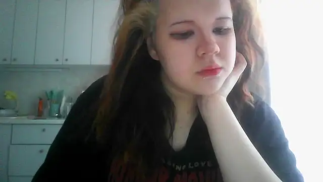 Snapshot of Amanda_Mia_ chatting on May 20, 8:11 am Amanda Mia online show from May 20, 8:11 am
