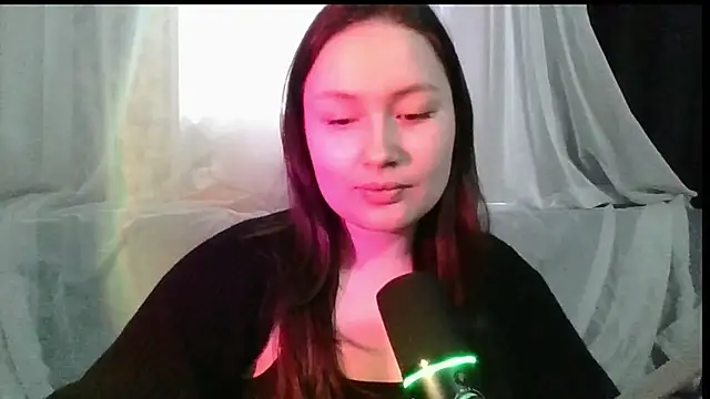 Tendre Amelia online show from May 20, 4:04 pm