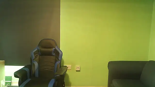 Snapshot of sexyass72 chatting on October 18, 1:02 pm sexyass72 online show from October 18, 1:02 pm