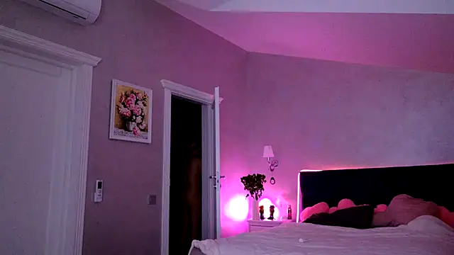 ChristieBlace online show from April 27, 8:51 pm
