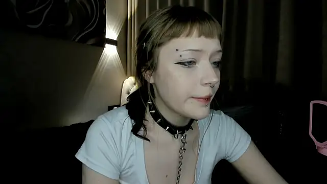 urmelodyy online show from May 21, 9:12 pm