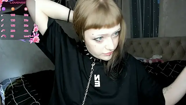 urmelodyy online show from May 24, 9:04 pm