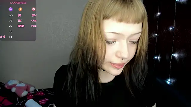 urmelodyy online show from May 5, 9:18 pm