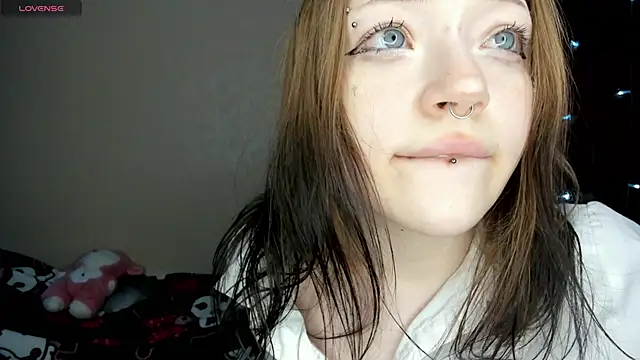 urmelodyy online show from May 7, 10:02 pm
