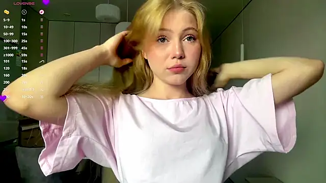 AlberthaBudd online show from July 6, 7:04 am