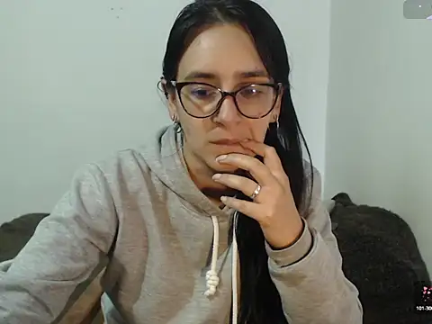 Snapshot of ASHLEYLOVE11 chatting on July 23, 5:09 pm ASHLEYLOVE11 online show from July 23, 5:09 pm