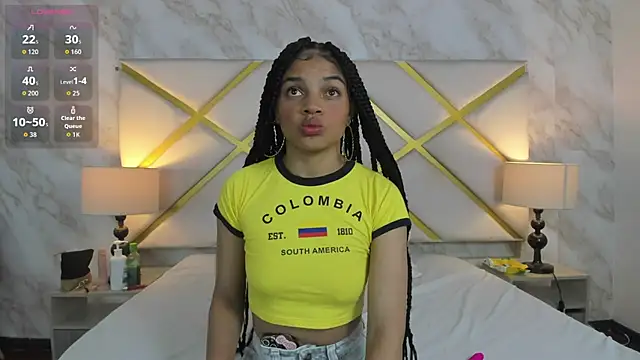 Snapshot of MichelLebronX chatting on June 23, 11:30 am MichelLebronX online show from June 23, 11:30 am