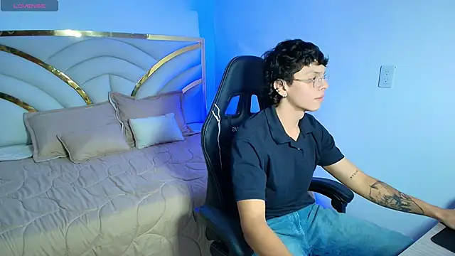 Milo Storm online show from April 24, 12:40 pm