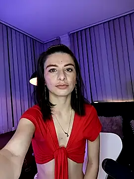 mariana  thompson online show from May 8, 1:31 am