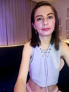 mariana  thompson online show from May 10, 2:37 am