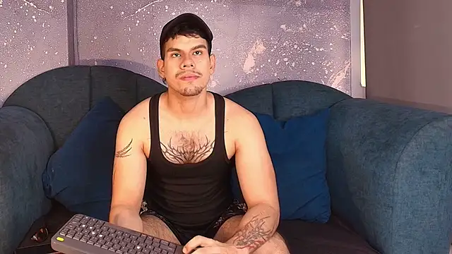 Derek Voss online show from June 18, 12:54 pm