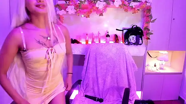 TomieDark  online show from May 30, 3:57 am