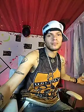 Snapshot of FonixXBelialX chatting on May 27, 12:09 am FonixXBelialX online show from May 27, 12:09 am
