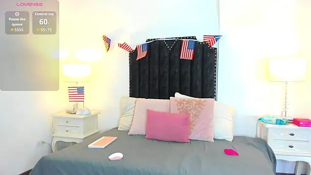 briny saez online show from July 4, 6:45 pm