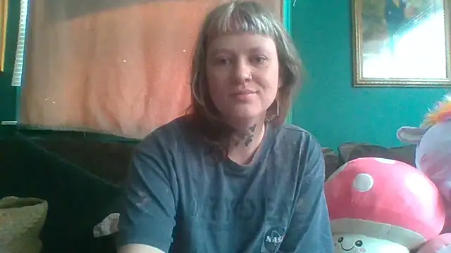 Snapshot of RosieSwitchBitch chatting on May 8, 1:26 pm RosieSwitchBitch online show from May 8, 1:26 pm