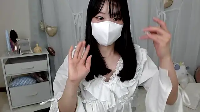 mii  tan online show from April 29, 2:16 am