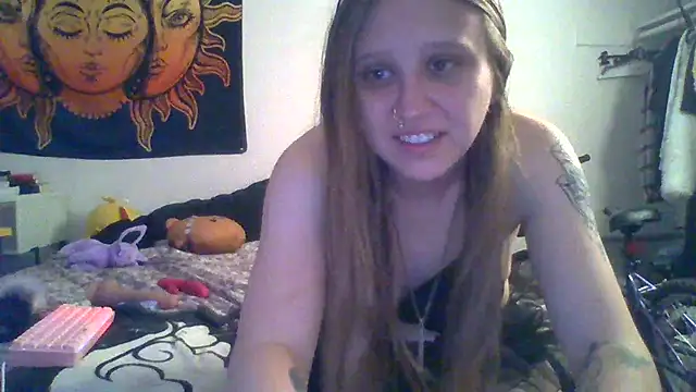 BunnyHooppss online show from June 14, 5:25 pm