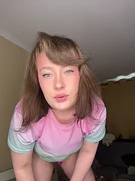 BettyRussian online show from May 17, 2:06 pm