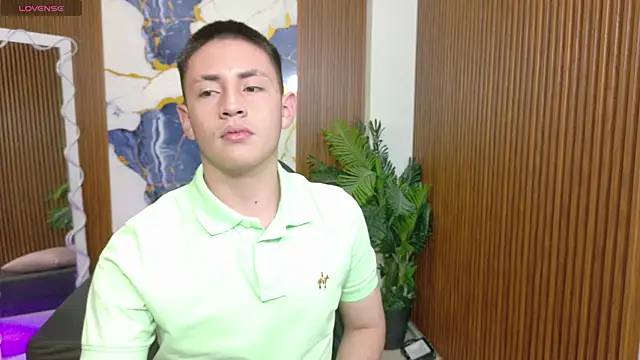 Snapshot of Andres_Tay chatting on June 15, 2:23 am Andres Tay online show from June 15, 2:23 am