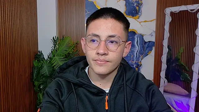 Snapshot of Andres_Tay chatting on June 11, 2:44 am Andres Tay online show from June 11, 2:44 am
