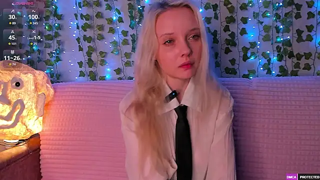  CloudNine  online show from May 29, 2:39 am