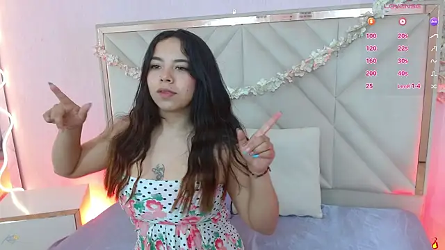Karla tay1 online show from May 24, 11:43 am