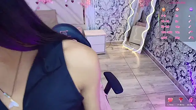 Snapshot of Yenn_tay chatting on May 19, 12:56 pm Yenn tay online show from May 19, 12:56 pm