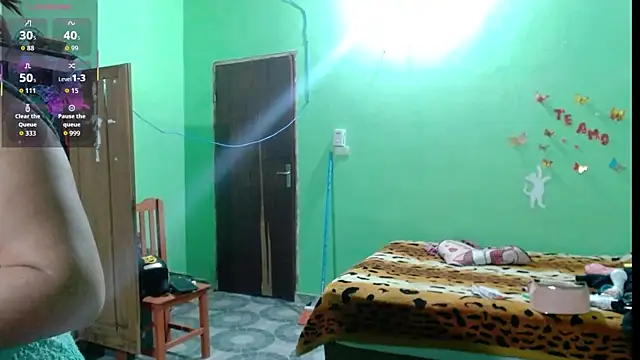 Snapshot of cute_hamster_69 chatting on June 1, 7:57 pm cute hamster 69 online show from June 1, 7:57 pm