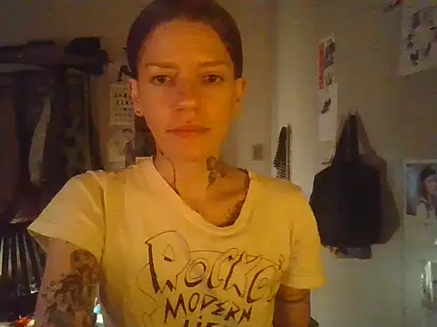 Snapshot of plsmecha chatting on June 12, 1:03 am plsmecha online show from June 12, 1:03 am