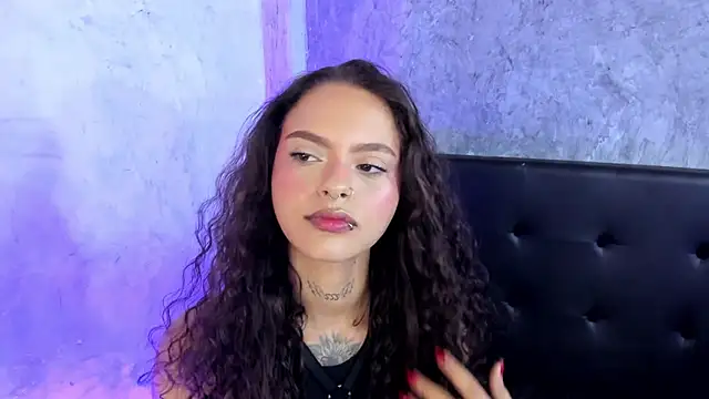 Caroline420  online show from July 13, 4:28 pm