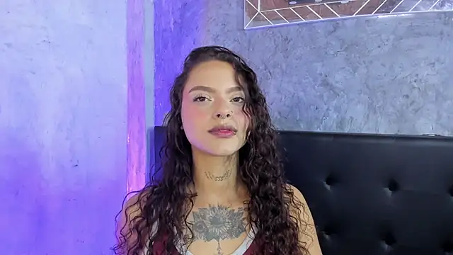 Caroline420  online show from July 25, 3:40 pm