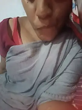 Snapshot of Tamil_Hot_HoneyBee chatting on June 15, 8:03 am Tamil Hot HoneyBee online show from June 15, 8:03 am