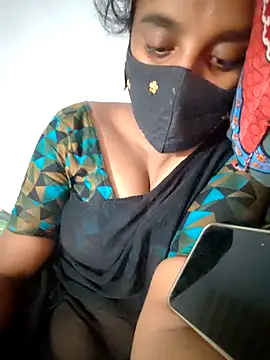 Snapshot of Tamil_Hot_HoneyBee chatting on May 14, 3:58 am Tamil Hot HoneyBee online show from May 14, 3:58 am