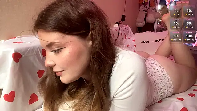  Lily Moon  online show from June 4, 5:39 pm