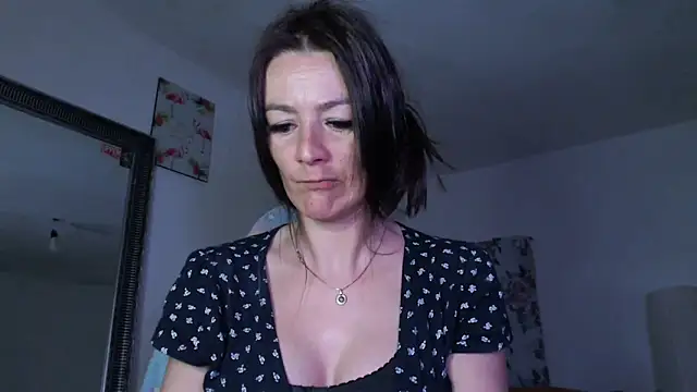 missydiorr10 online show from May 8, 6:50 am