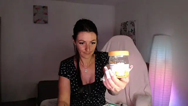 missydiorr10 online show from June 9, 9:43 am