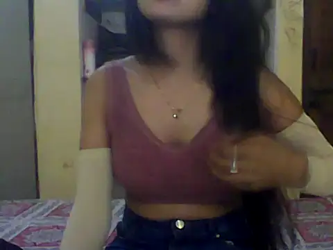 Snapshot of hot-avni chatting on July 2, 12:11 pm hot-avni online show from July 2, 12:11 pm