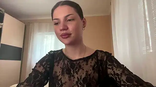 CrystalMuze online show from April 30, 1:40 pm