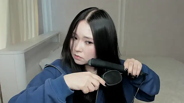 TeshaHeinsohn online show from April 26, 4:21 am