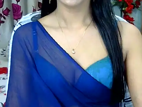 Snapshot of Alina_Nur chatting on May 20, 7:22 pm Alina Nur online show from May 20, 7:22 pm