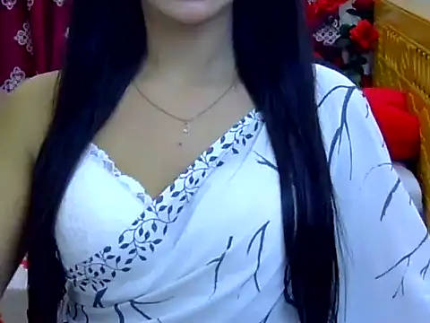 Alina Nur online show from July 24, 8:05 pm