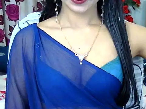 Snapshot of Alina_Nur chatting on May 14, 2:36 pm Alina Nur online show from May 14, 2:36 pm
