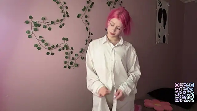 milimoon online show from May 7, 2:42 pm