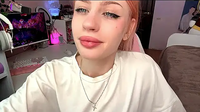 milimoon online show from April 29, 1:43 am