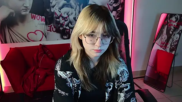 NyxCalderra online show from June 9, 7:04 pm