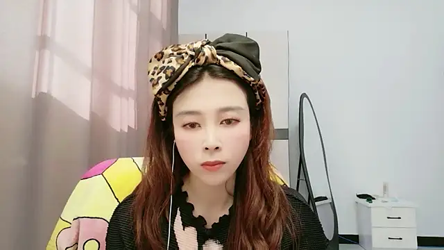 xiaoxiaohong030 online show from June 7, 7:57 am