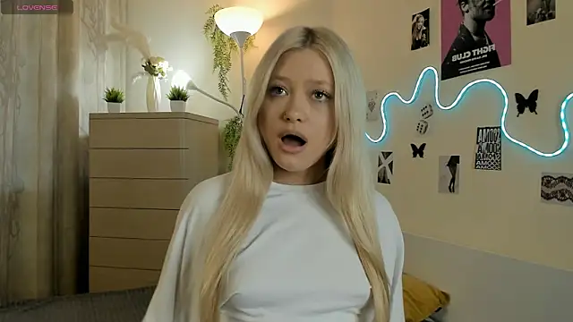 MidnightPoise online show from April 27, 6:11 am