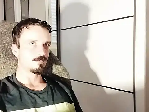 lookaz4010 online show from June 3, 6:01 pm