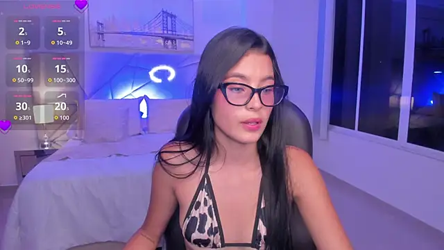 Snapshot of amber_willow chatting on July 5, 11:44 pm amber willow online show from July 5, 11:44 pm