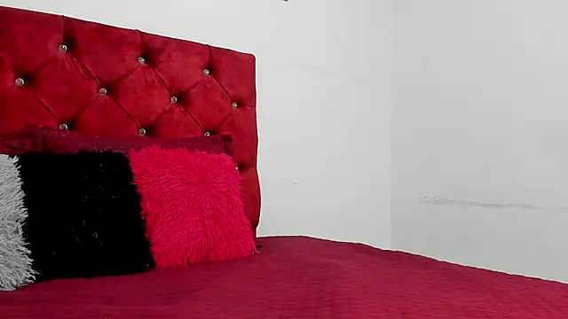 ThiagoSexy005 online show from May 7, 12:15 am